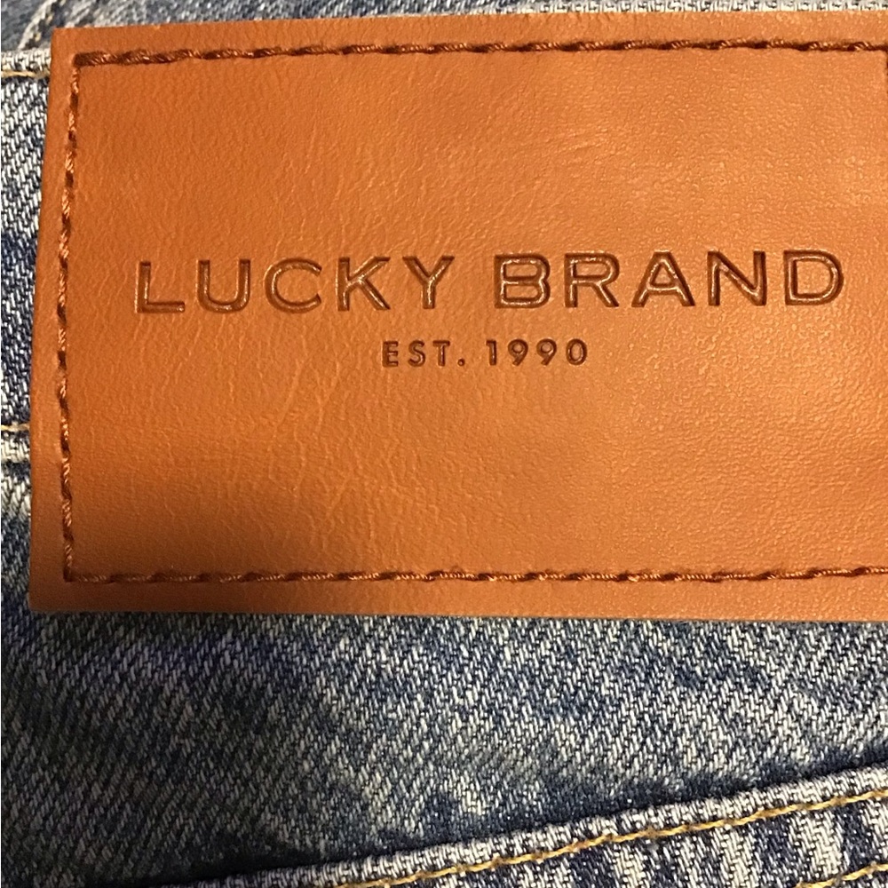 NWT! Lucky Brand Boyfriend Jeans in Classic Blue - Picture 6 of 10